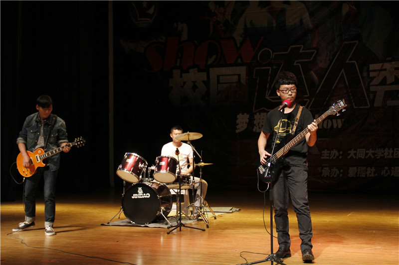 “校园达人秀”圆满落幕