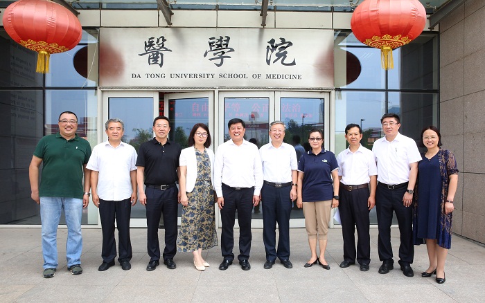 李凤岐一行莅临我校就推进医教协同、提升高等医学教育质量进行调研