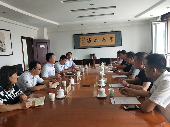 大同市征缴局、医保中心领导来我校调研