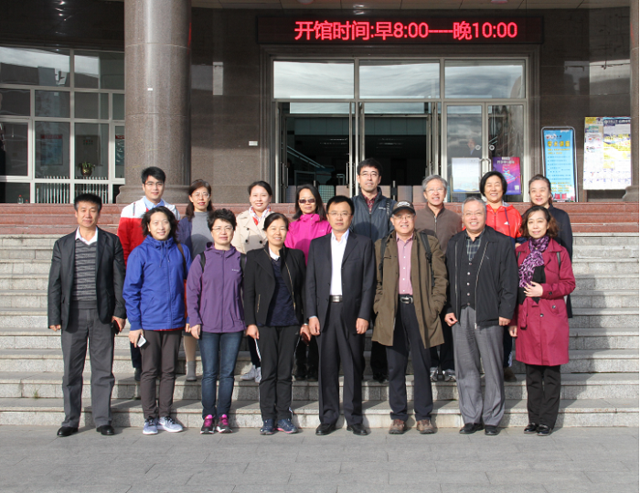 北京地区高校图工委来我校考察交流