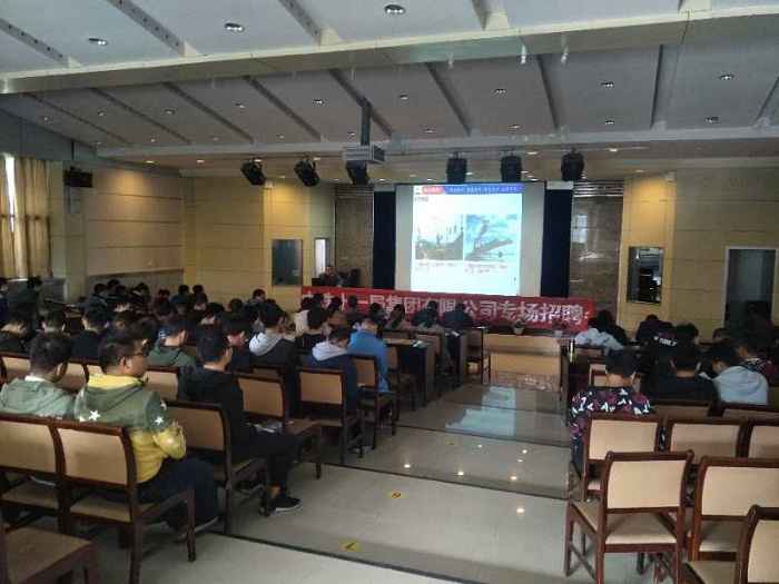 中铁十一局集团公司在新平旺校区举办专场宣讲招聘会