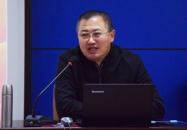 山西省体育局局长赵晓春在我校作“我的书生活”主题报告