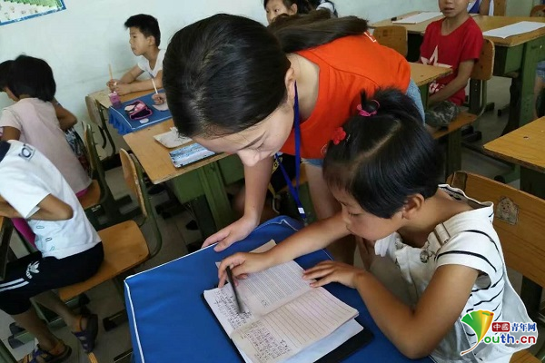 中国青年网报道：大同大学志愿者精准调研扶教 情系乡村留守儿童