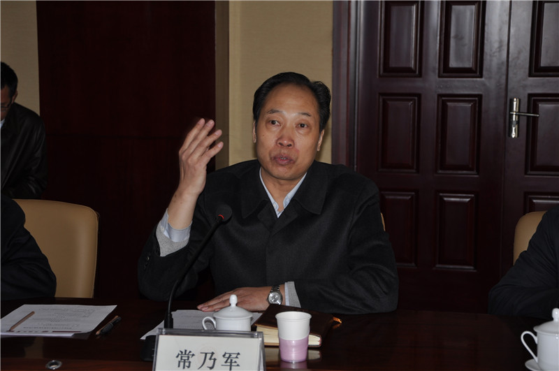 应用技术大学联盟专家组来我校考察指导工作