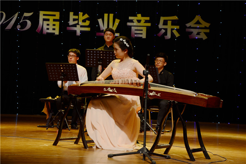 （图）音乐学院举办毕业生音乐会