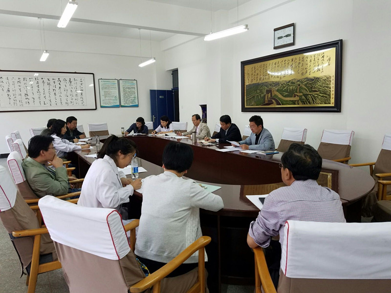 医学院党委召开“讲道德，有品行”专题研讨会