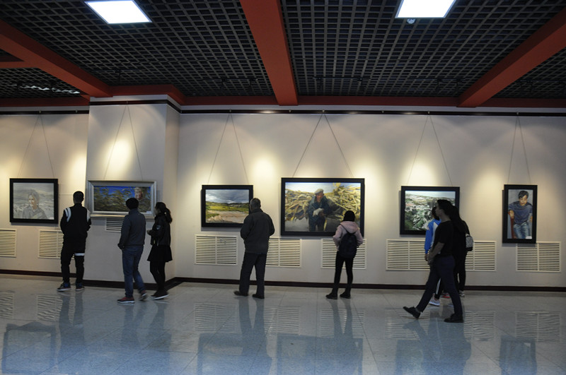 美术学院第二届教师年度作品展开幕