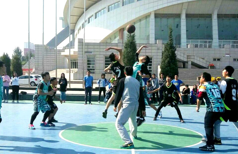 政法学院篮球赛决赛巅峰对决