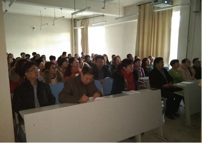 数计学院全体党员观看专题片《永远在路上》