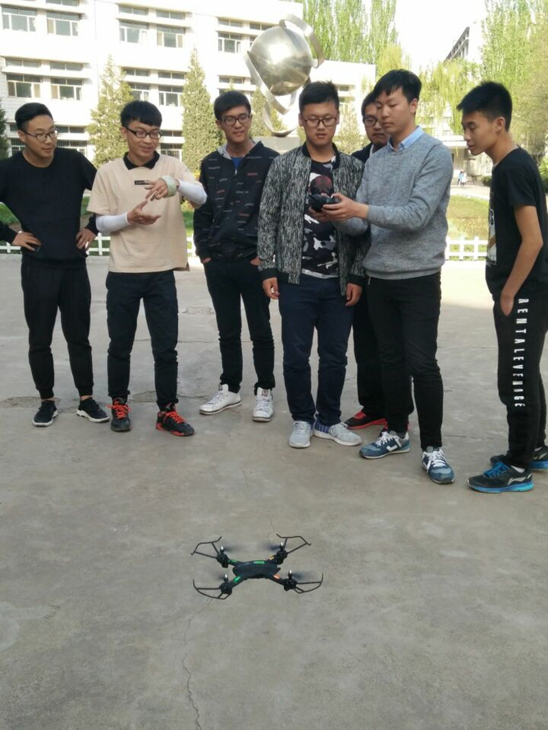 物理与电子科学学院举办趣味电子设计大赛