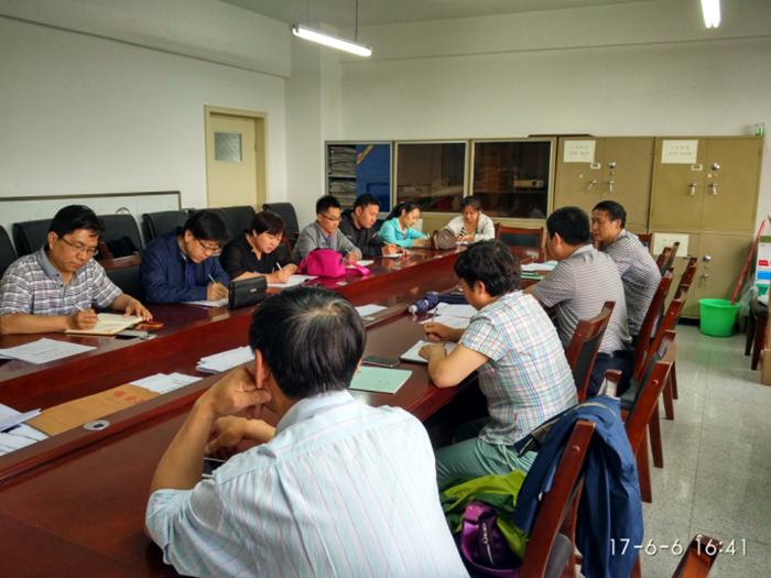 数计学院召开“维护核心、见诸行动”主题教育 和“两学一做”学习教育常态化制度化推进会