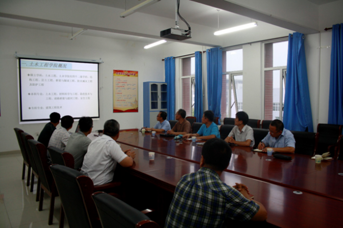 建筑与测绘工程学院领导班子赴河北建筑工程学院考察交流