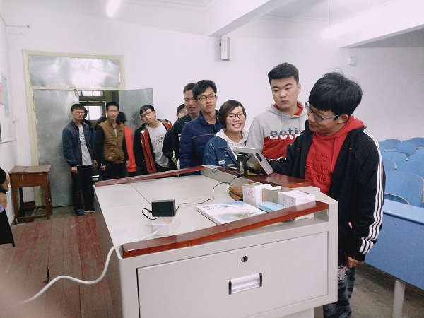 建筑与测绘工程学院实施毕业生指纹考勤