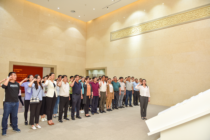 体育学院组织党员领导干部开展主题党日活动