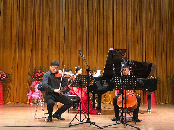 音乐学院举办《欧美音乐文化解读》讲座音乐会