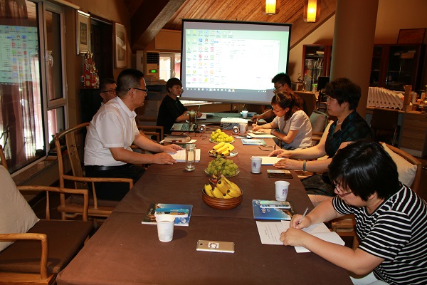 历旅学院院长李珍梅带队调研大同市旅游集散中心